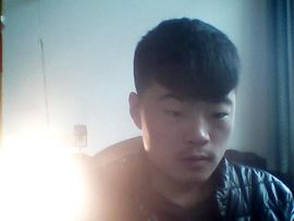 小听歌哥主播照片