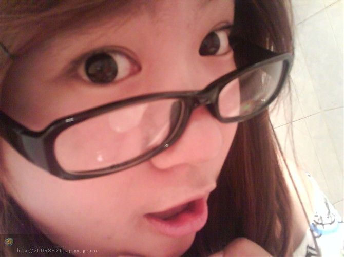 壹根筋小姐，依晨的主播照片