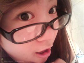 壹根筋小姐，依晨主播照片