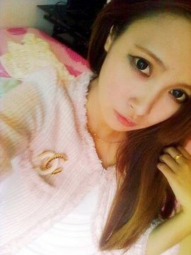 塔塔╮主播照片