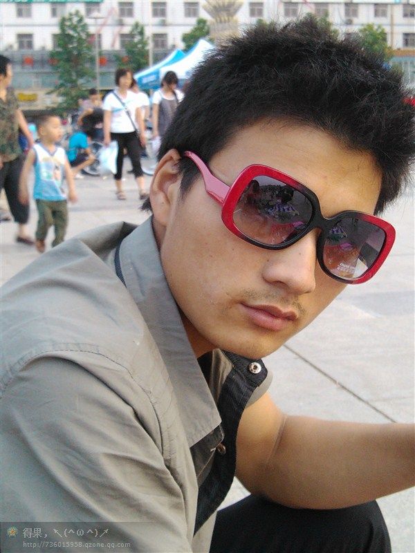 侯家二少的主播照片