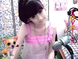 艺校小美主播照片