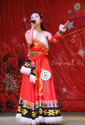 无极★sing婷儿主播照片