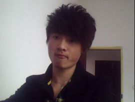 谁二谁快乐主播照片