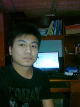 少灬狼主播照片