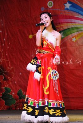无极★sing婷儿主播照片