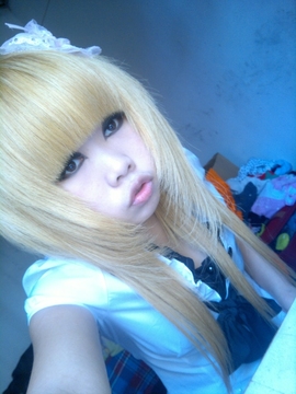 冷亚桂主播照片