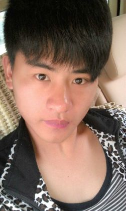 95龙龙的主播照片