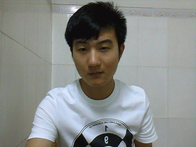 渐老心未老的主播照片