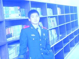 纯情小伙鷄主播照片