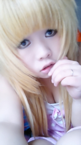 冷亚桂主播照片