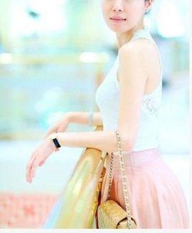 非本人哦主播照片