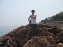 ╰つ刀疤主播照片
