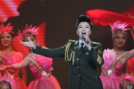 刘子琪主播照片