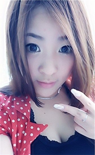 〆。妍的主播照片