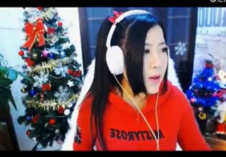 俏皮主播翻唱粤语歌曲，超厉害~