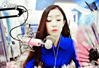 六间房美女主播╰❤小妖精💜╮秀唱视频