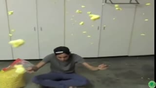 帅哥日常生活中的各种神奇小魔术