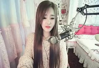 美丽大方主播翻唱《白骨哀》，嗓音好甜腻~