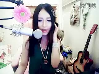 六间房热门主播╰♡っ半夏花开﹏秀场视频