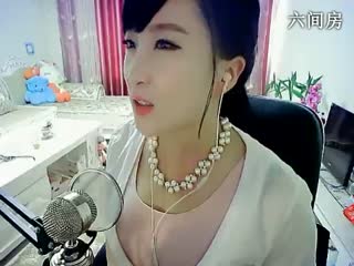 六间房美女主播(、︶ㄣ南君秀唱直播
