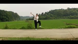 44岁最牛涂料工吴九昆各种舞步串烧演绎小苹果
