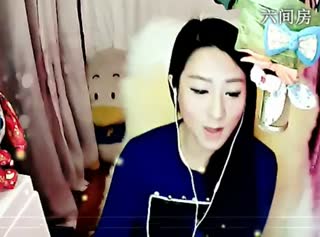 六间房呆萌女主播娴♫´跑跑小龙虾 秀唱视频