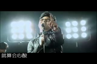 张可儿《爱你一百岁》大火 或引发新一轮明星情侣告白