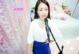 喜欢看你娇羞的微笑~《傻丫头》