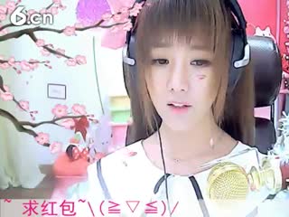 六间房呆萌女主播“ 小鱼儿”  互动直播中