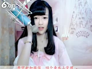 六间房呆萌女主播♫七小娘、互动直播中