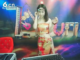 六间房美女主播⒎門★暮歌丫宝深情演唱