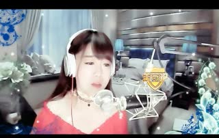 我曾和《阿楚姑娘》~彼此相依一起看月亮