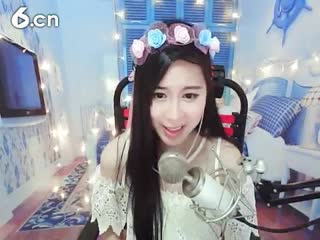 六间房最红主播“❤❤沐寇”秀唱直播