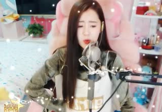 我这么好看，所以怪我咯？