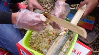 亲自来做竹筒饭，好吃，别样的美好体验