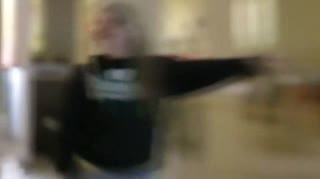 幕布后面最暖心一幕
