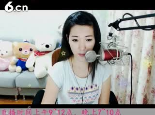 六间房甜美女主播于梦 秀唱直播