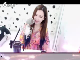六间房美女主播◥▇摇滚☀女皇▇◤直播