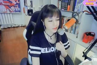 我知道我一直有双《隐形的翅膀》~带我飞给我希望~