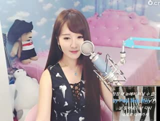 呆萌妹子唱韩文歌~好好听