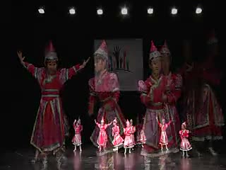 学员蒙族舞表演-暖雪