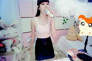 活泼妹子翻唱《萍聚》~这首歌让人的气质也不一样了~