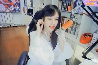 妹子翻唱《半壶纱》~好老的一首歌~