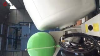 湖北客户小型混凝土搅拌车操作现场