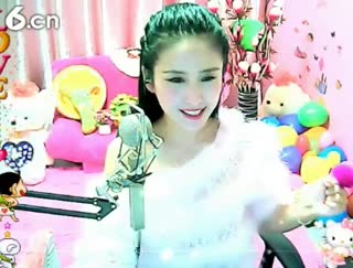 六间房美女主播海天晴儿视频互动