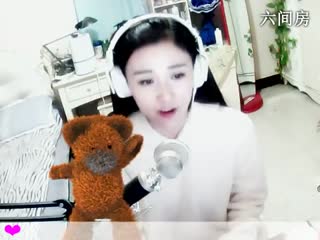 六间房秀场真人主播夏目七直播中