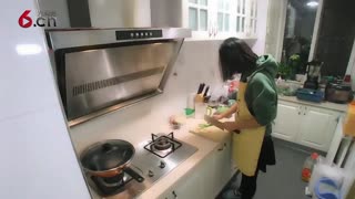 一个人的晚餐来碗美味的鸡腿面吧 17.10.23