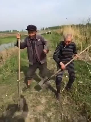 这俩大爷是越活越年轻