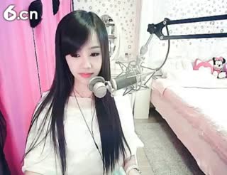 六间房美女主播╰⋛泡沫ღ寒兮⋚╯ 互动视频